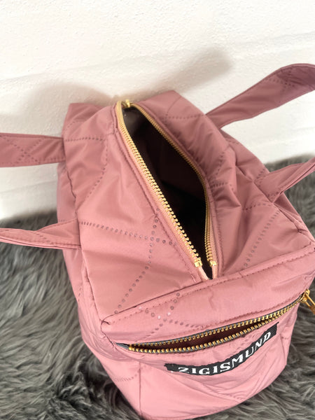 Makeup taske i skøn Rosa quilt og hanke.