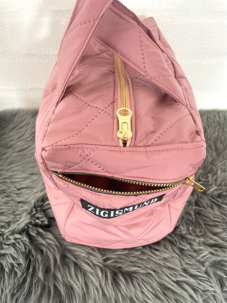 Makeup taske i skøn Rosa quilt og hanke.