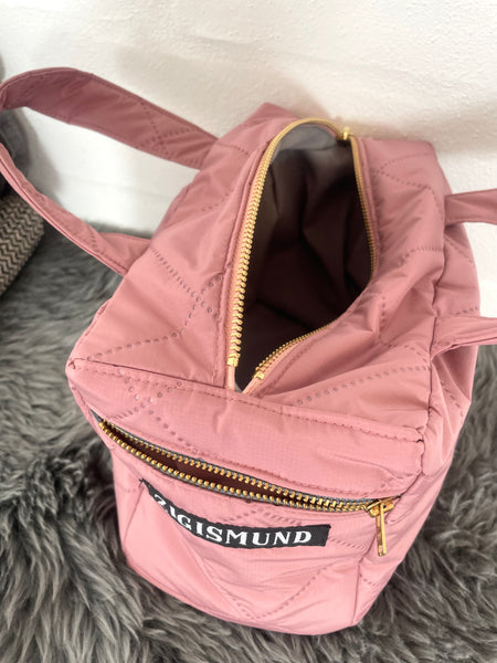 Makeup taske i skøn Rosa quilt og hanke.