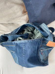 Levis denim shopper med lommer og slid.