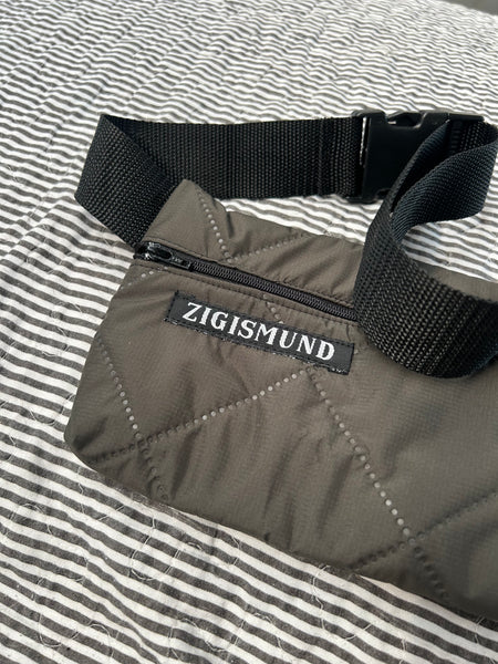 Bæltetaske/crossbodytaske i army quilt.