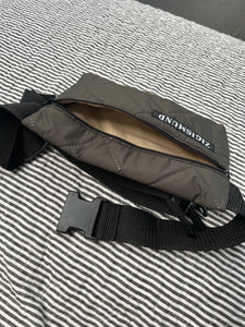 Bæltetaske/crossbodytaske i army quilt.