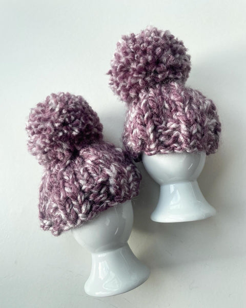 Æggevarmer i meleret lilla (2 stk).