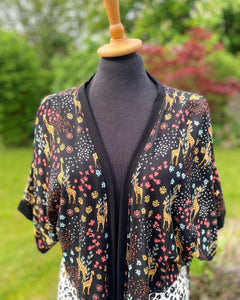 Strand Kimono med dyreprint og skønne dyr (xs-m)