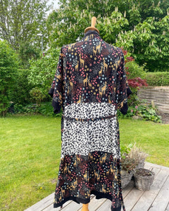 Strand Kimono med dyreprint og skønne dyr (xs-m)