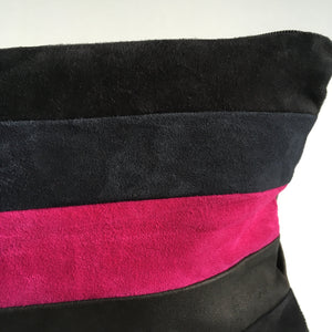 Clutch med pink/blå/grå og sort skind. - TrikkerDesign