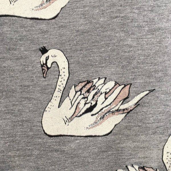 Skøn halsedisse med svaner. - TrikkerDesign