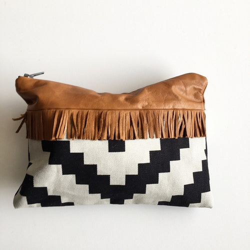 Clutch med frynser og tekstil - TrikkerDesign