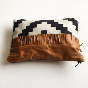 Clutch med frynser og tekstil - TrikkerDesign