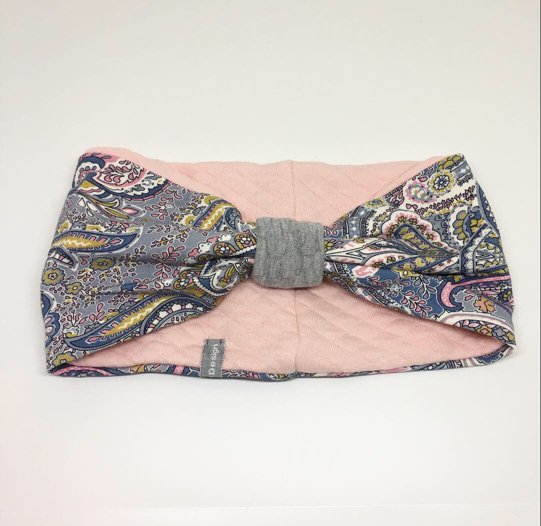 Pige Pandebånd i lyserød Quilt og mønstret jersey - TrikkerDesign