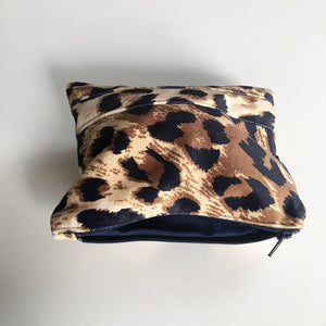 Lille kosmetik pung/pung i leopard velour. - TrikkerDesign