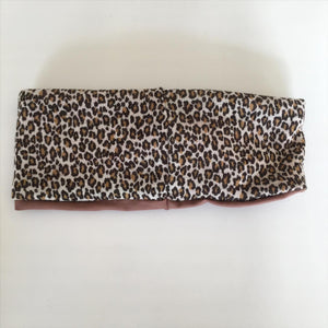 Pandebånd i leopard strik med mocca stretch - TrikkerDesign