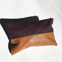 Indlæs billede til gallerivisning Lille clutch i plum og cognac.
