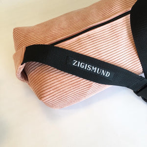 Crossbody bag/ pusletaske i lyserød fløjl - TrikkerDesign