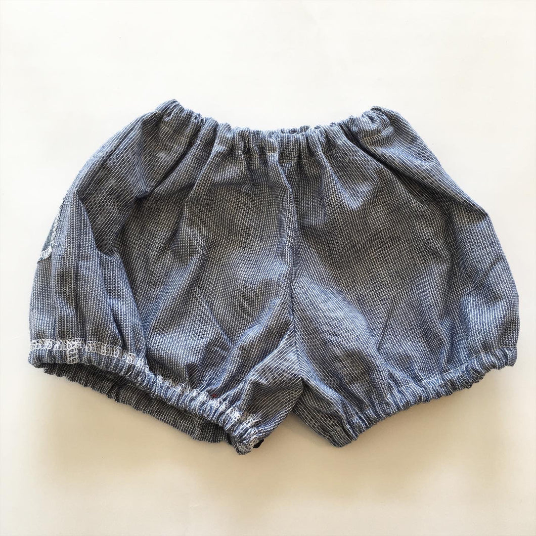 Bloomers i småternet bomuld med lille baglomme str. 9-18 mdr. - TrikkerDesign