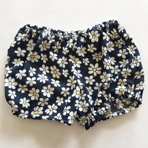 Bloomers i storblomstret stof str. 9-18 mdr. - TrikkerDesign