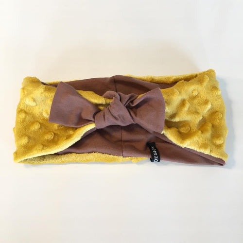Pandebånd i gul fake fur med mocca stretch - TrikkerDesign
