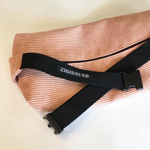 Crossbody bag/ pusletaske i lyserød fløjl - TrikkerDesign